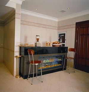 thumbnail: Breakfast area