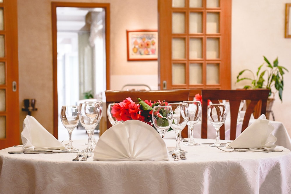 Restaurant-cafeteria