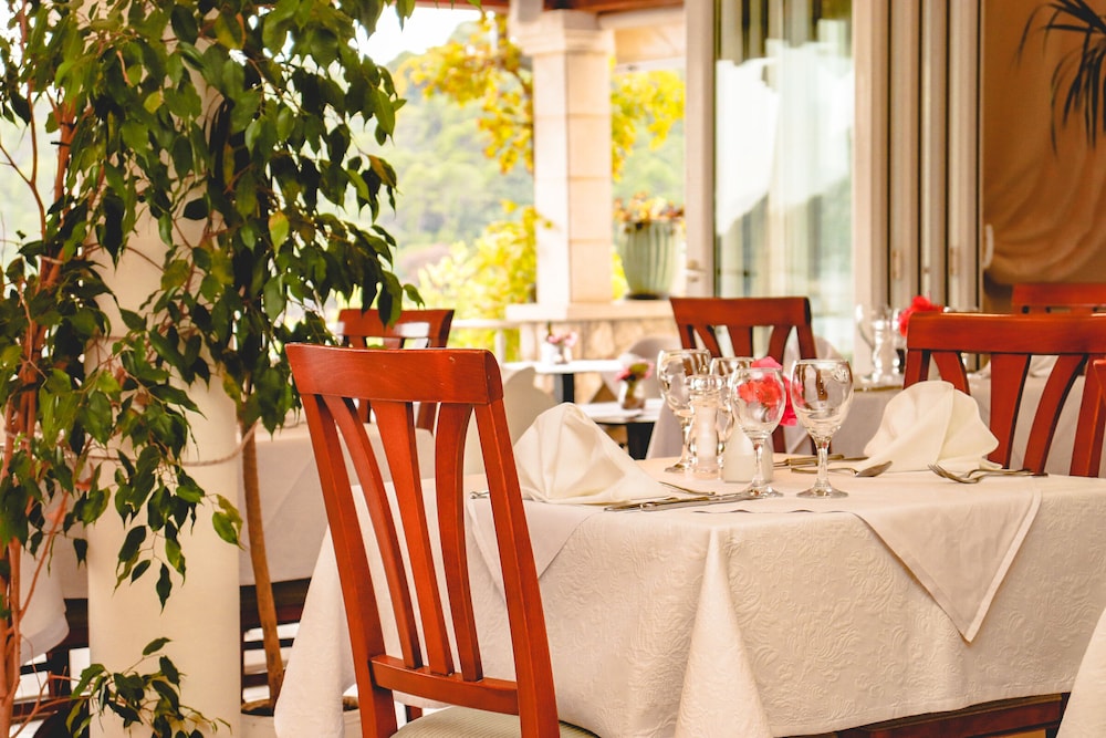 Restaurant-cafeteria