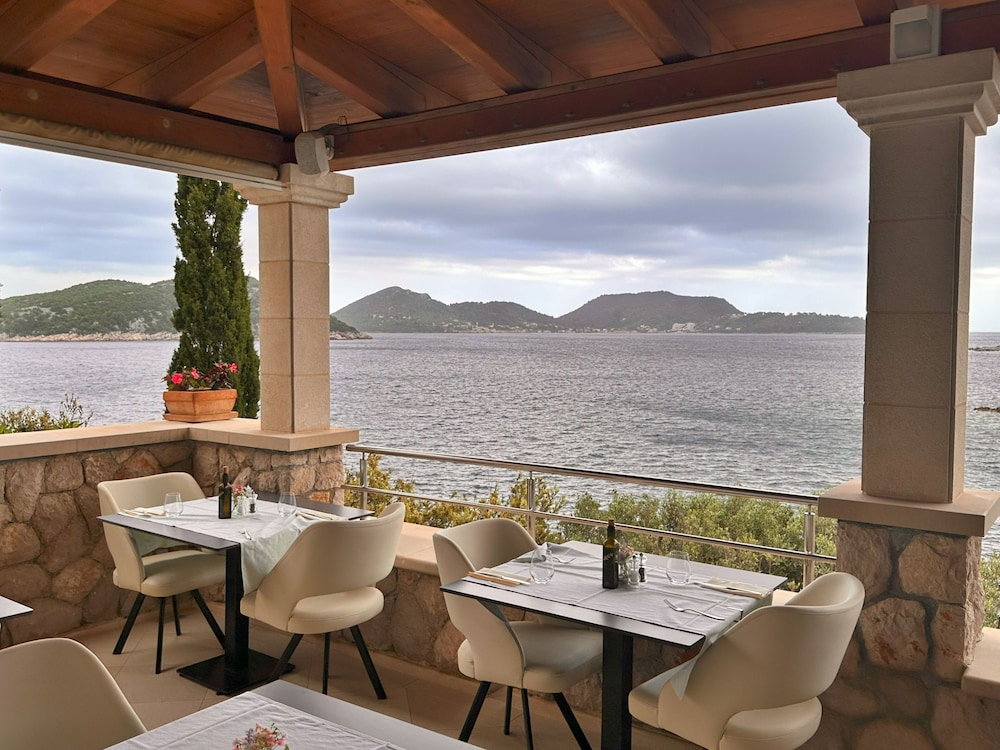 Restaurant-cafeteria