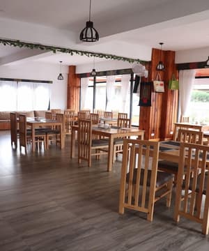 thumbnail: Breakfast area