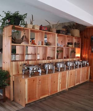 thumbnail: Dining