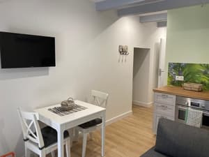 thumbnail: In-room dining