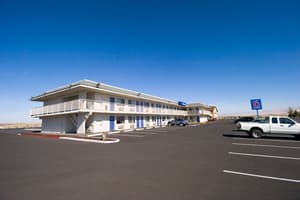 thumbnail: Exterior
