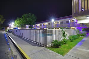 thumbnail: Front of property