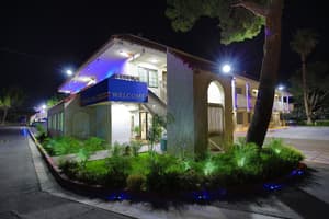 thumbnail: Front of property