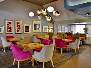 thumbnail: Restaurant