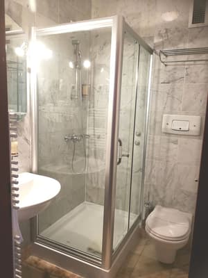 thumbnail: Bathroom shower