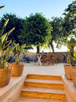 thumbnail: Sundeck