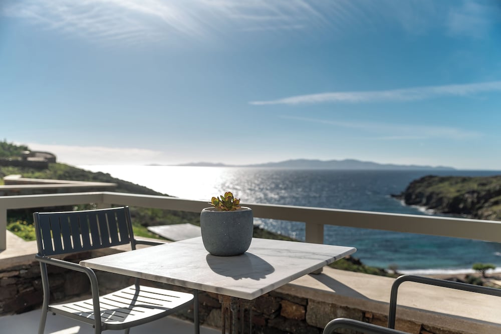 Beach/ocean view