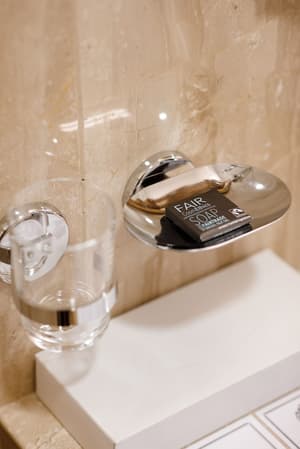 thumbnail: Bathroom amenities