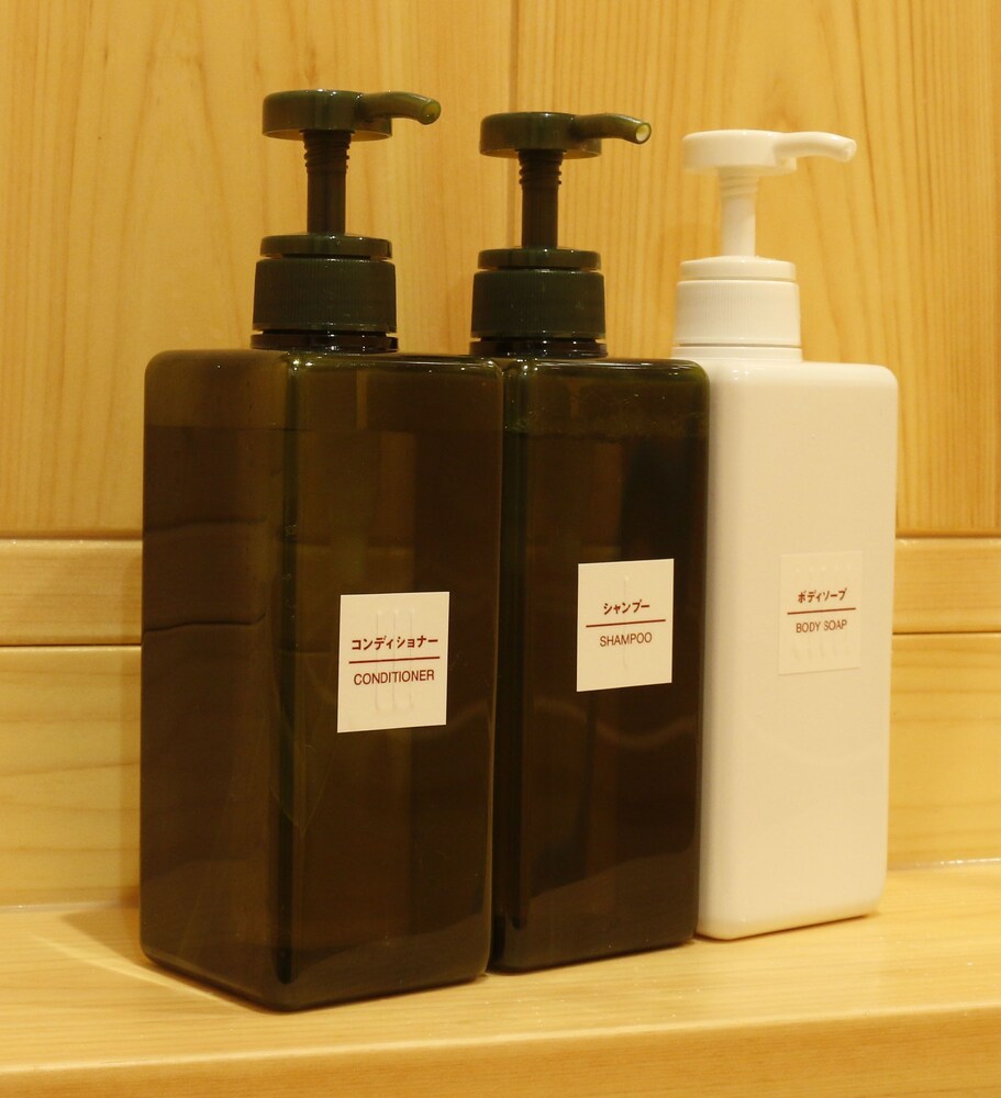 Bathroom amenities