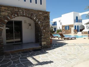 thumbnail: Exterior