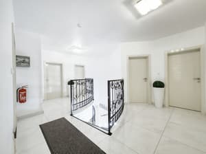 thumbnail: Interior detail