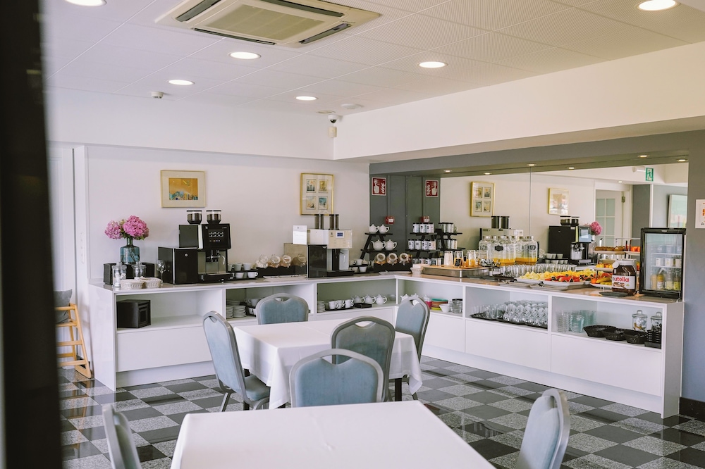 Restaurant-cafeteria