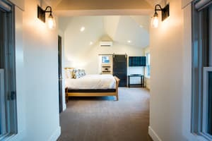 thumbnail: 5 bedrooms with various arrangements.
