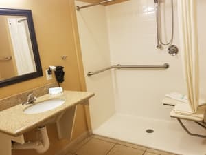 thumbnail: Bathroom shower