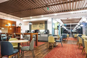 thumbnail: Restaurant