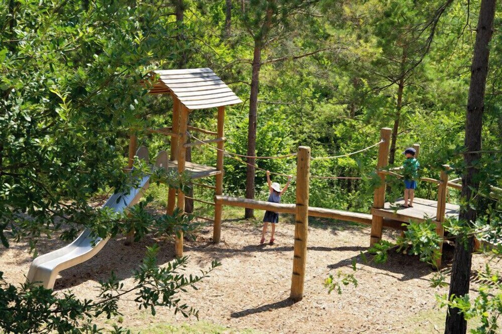 Children's play area - outdoor