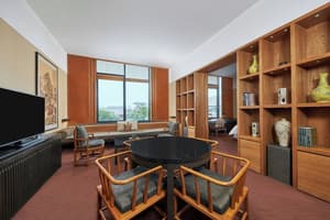thumbnail: Breakfast area