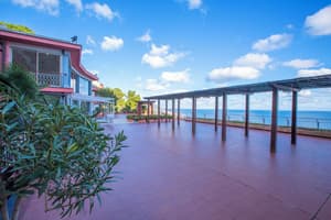thumbnail: Property grounds