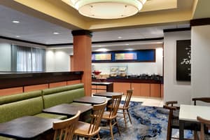 thumbnail: Breakfast area
