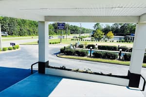 thumbnail: Exterior