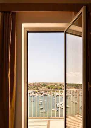 thumbnail: Balcony