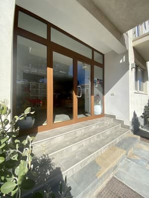 thumbnail: Property entrance