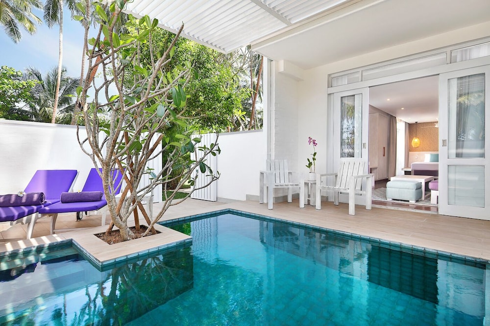 Private pool