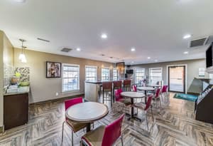 thumbnail: Breakfast area