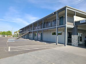thumbnail: Exterior