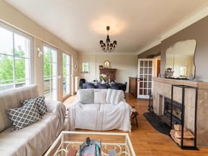 thumbnail: Living room