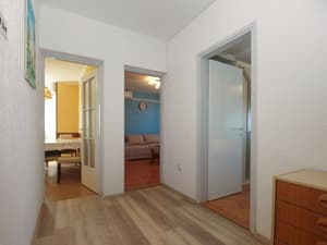 thumbnail: Hallway