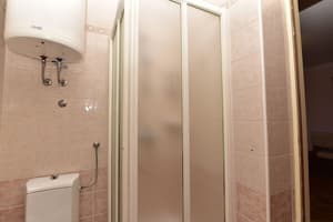 thumbnail: Bathroom shower