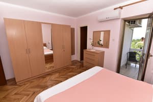 thumbnail: Interior