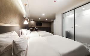 thumbnail: Room amenity