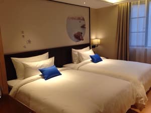 thumbnail: Room