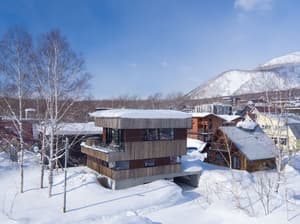 thumbnail: Exterior