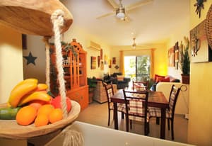 thumbnail: Dining room
