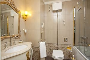 thumbnail: Bathroom
