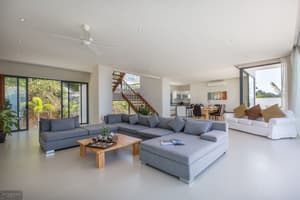 thumbnail: Living area