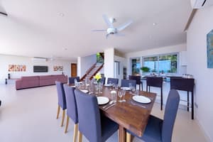 thumbnail: In-room dining