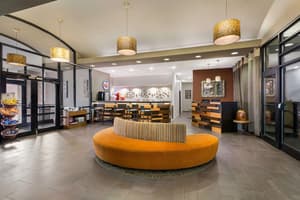 thumbnail: Bar (on property)