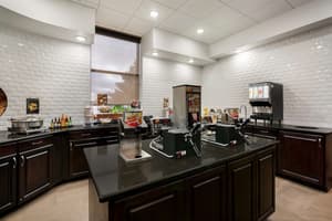 thumbnail: Breakfast area