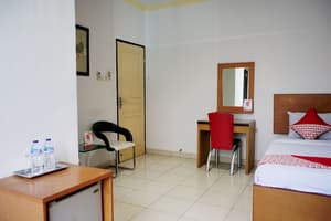 thumbnail: Room