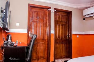 thumbnail: Interior entrance