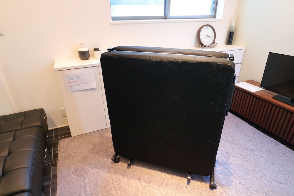 Room amenity