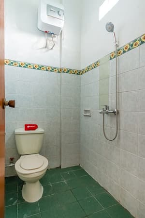 thumbnail: Bathroom