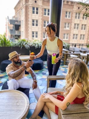thumbnail: Bar (on property)